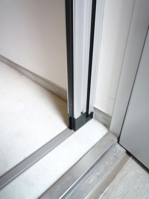 玄関網戸設置で風通しのよい住まいに